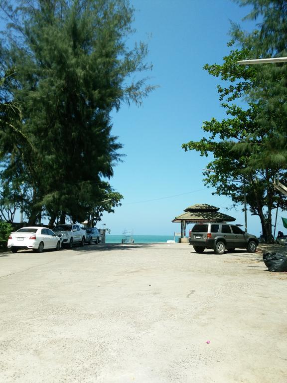 Апартаменти Abundance Baan Imm-Aim Huahin Екстер'єр фото